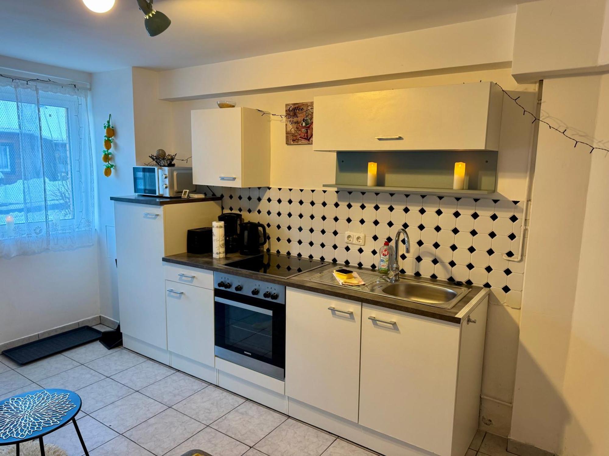Apartment Kleine-romantische Parkplatz Vor Dem Haus! *